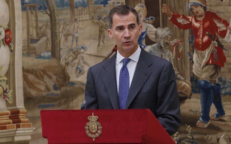 El Rey pone la Guardia Real a disposición de Defensa para que se sume a las tareas contra el coronavirus