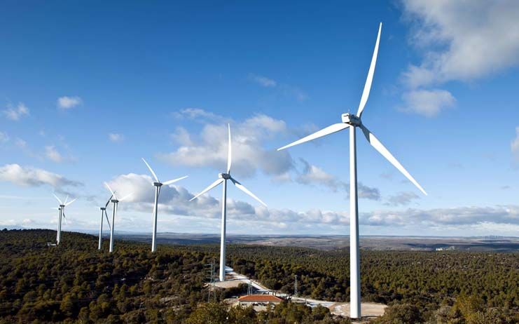 La implantación de energías renovables movilizará 6.000 millones de euros de inversión privada en los próximos años en Castilla-La Mancha