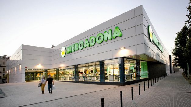 Mercadona inaugura su nuevo modelo de tienda eficiente en Talavera de la Reina