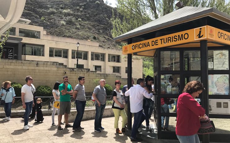 Castilla-La Mancha aprueba un nuevo Decreto que adapta la profesión de guía de turismo a la nueva realidad y que apuesta por la calidad