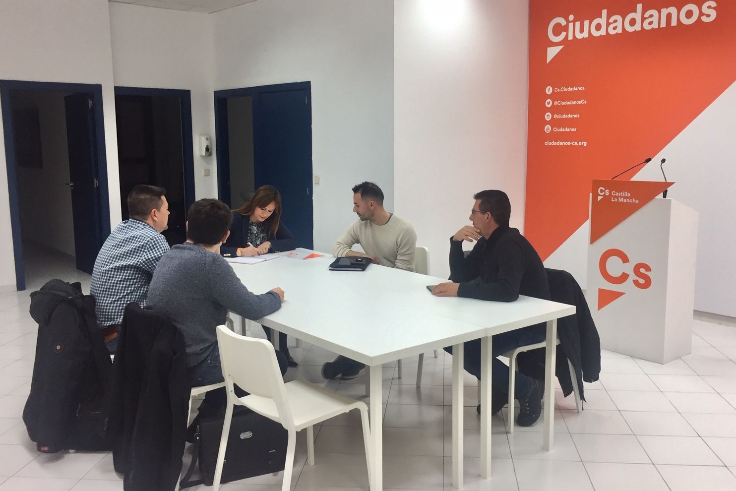 Cs Cobisa se implica con la cultura municipal y escucha las demandas de la Banda de Música