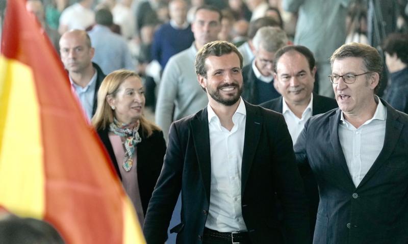 Sánchez y Casado llevan su pelea por el voto útil al 10-N tras unas campañas gemelas