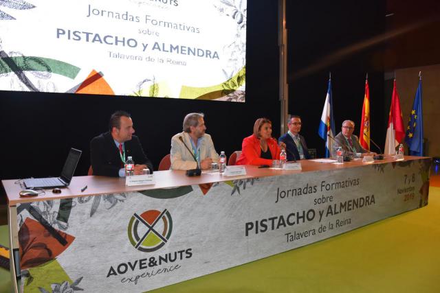 La alcaldesa de Talavera apuesta por cultivos emergentes y de futuro como el pistacho y la almendra para convertir en referente a la comarca