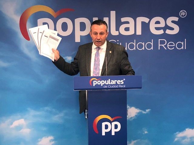 Fernández lamenta el rechazo del PSOE rechace las propuestas positivas del PP para frenar un problema tan grave como la despoblación