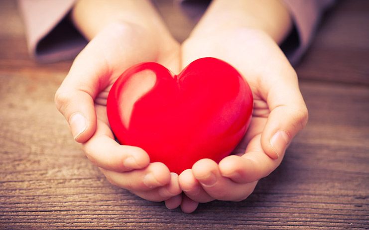 Las empresas sacan su lado más solidario para ayudar a frenar la pandemia