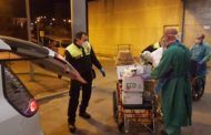Los profesionales sanitarios de la provincia reciben 1.800 equipos de protección hechos por los voluntarios conquenses