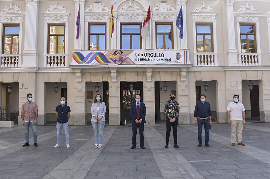 Guadalajara conmemora el Día Internacional del Orgullo  LGTBI “orgullosa de su diversidad”