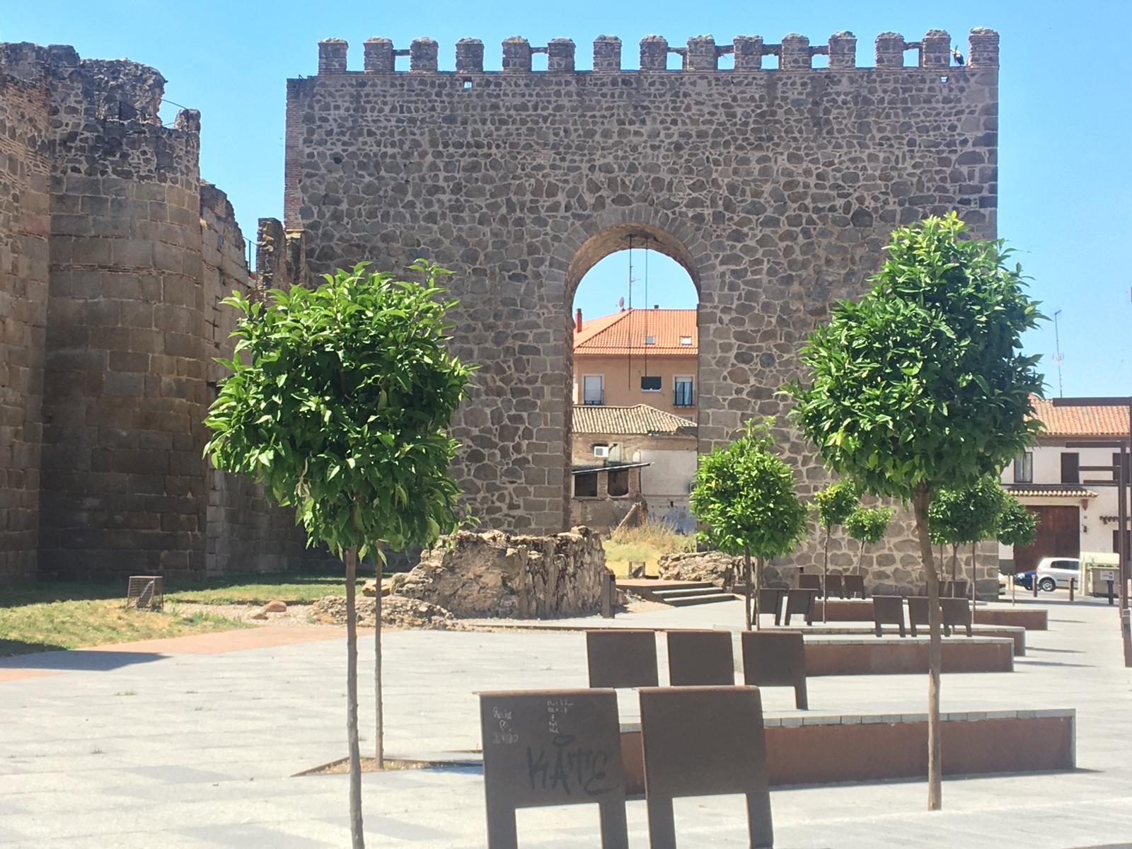 La Junta de Gobierno Local aprueba el proyecto de rehabilitación de la muralla de El Charcón e inicia el proceso de licitación