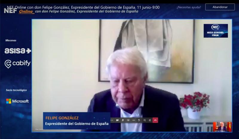 Felipe González compara al Gobierno con el “camarote de los hermanos Marx” y recuerda el deber de “secreto” en el Consejo de Ministros