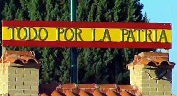 La Asociación de la Memoria Histórica pide a Sánchez que retire de los cuarteles el lema ‘Todo por la patria’