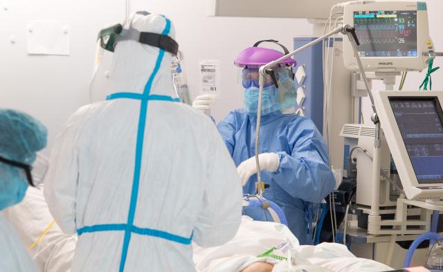 Se reduce el número de hospitalizados por COVID-19 en Castilla-La Mancha