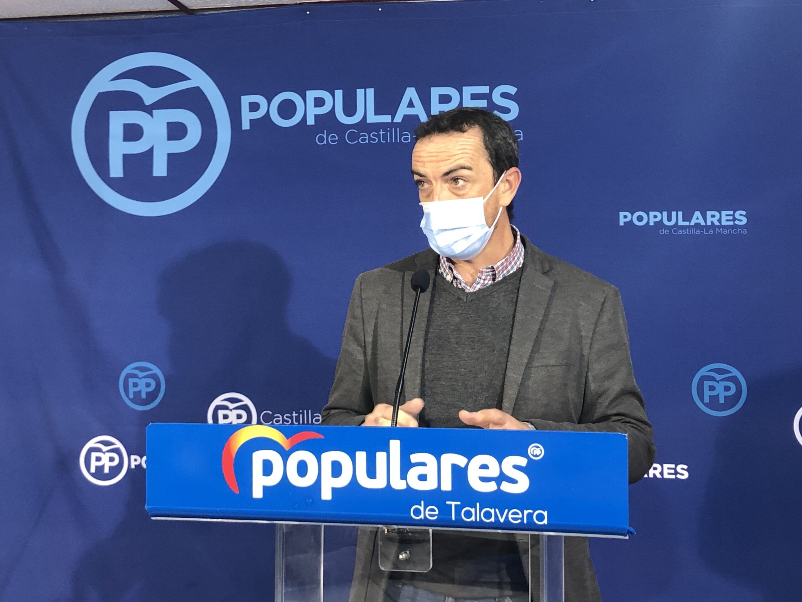 Higueruela acusa al PSOE de no hacer nada y permitir que el puente CLM 