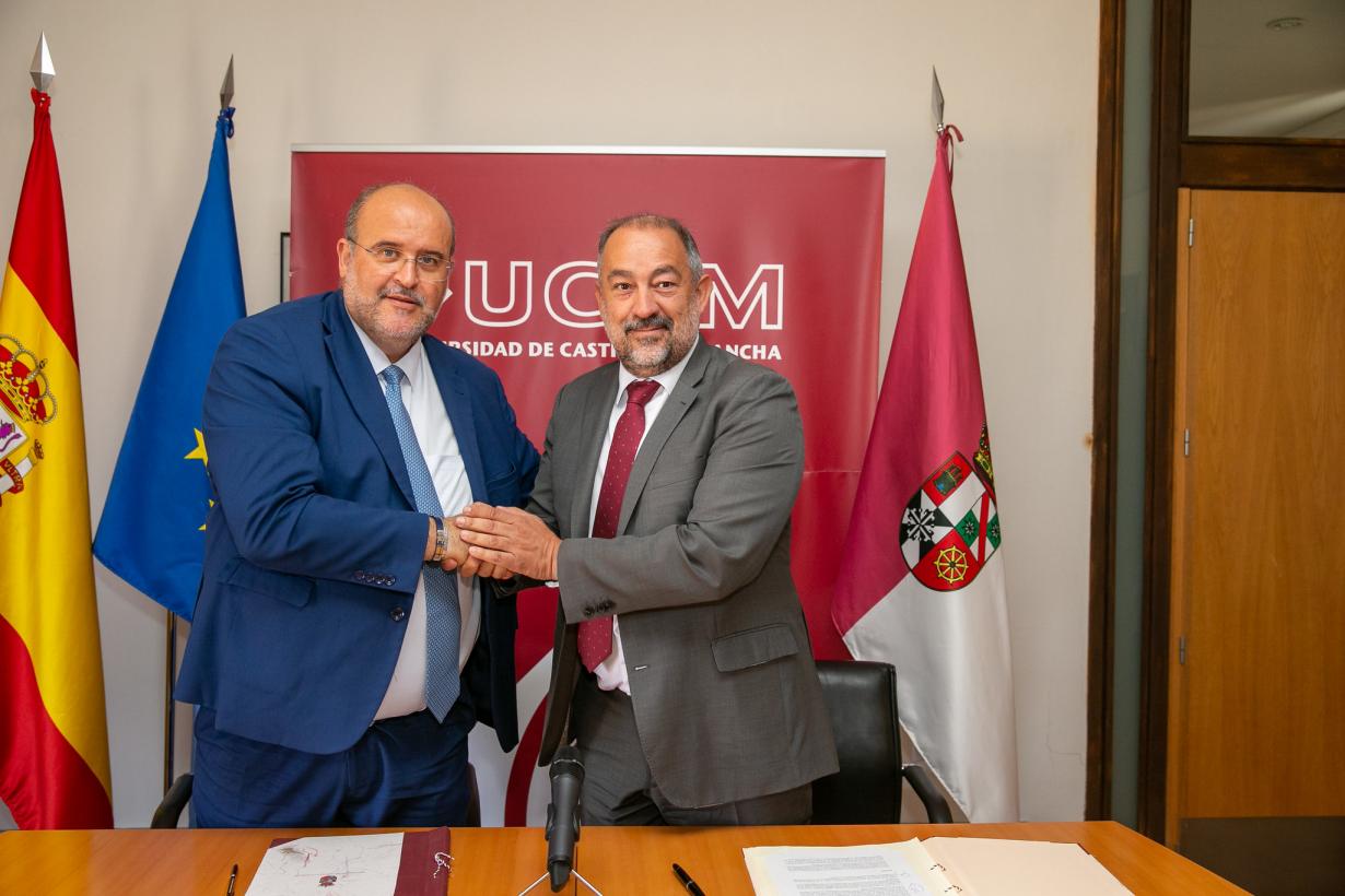 El Gobierno regional y la UCLM ponen en marcha la Cátedra ‘Gobierno Abierto’ para impulsar la formación y la investigación en transparencia, buen gobierno y participación ciudadana