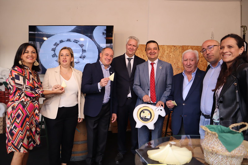 Nace con “éxito” la Feria Internacional del Queso en Albacete, un proyecto colectivo que lleva “el campo a la ciudad más grande de Castilla-La Mancha”