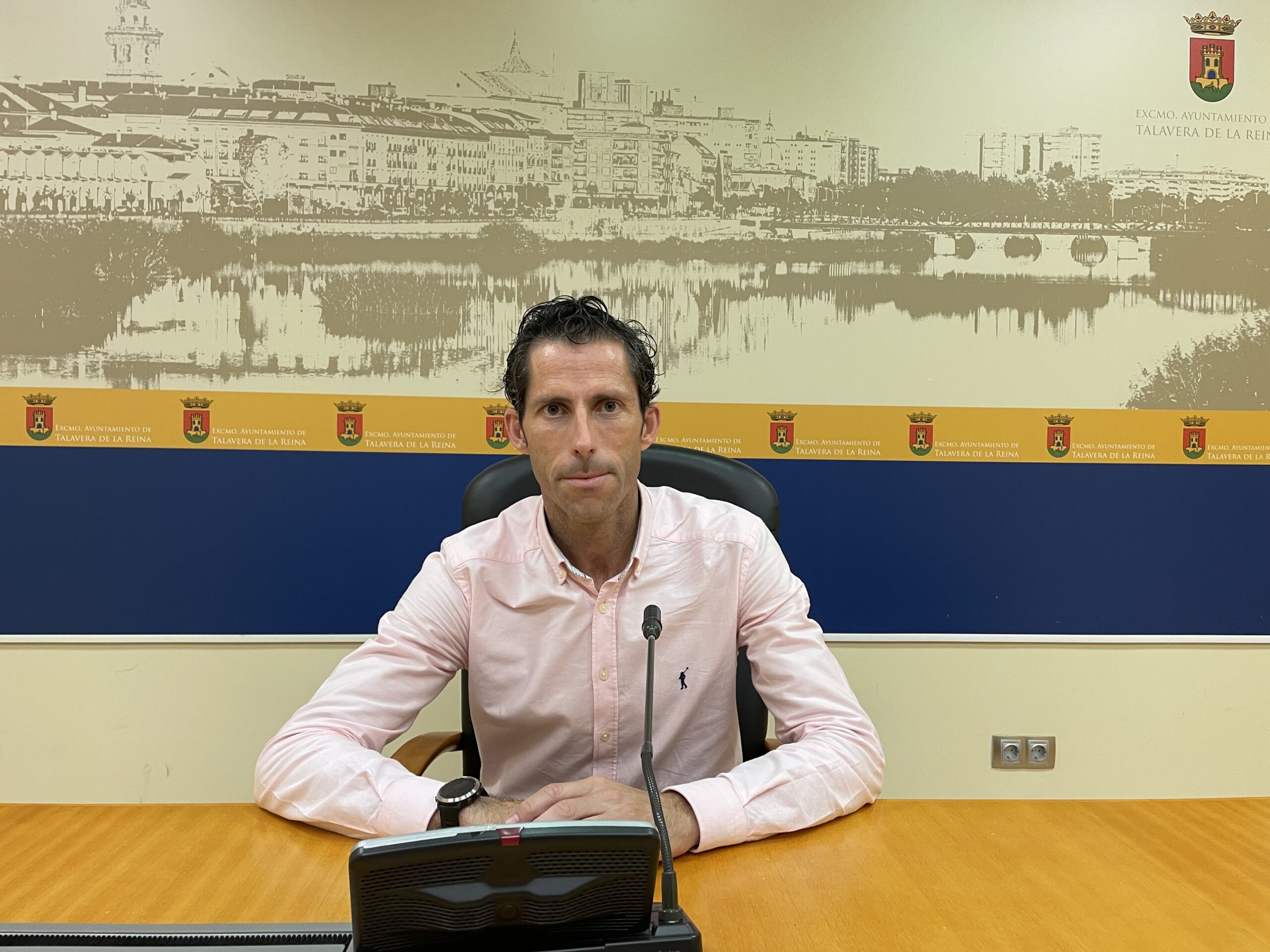 Núñez pide al alcalde de Gamonal que 