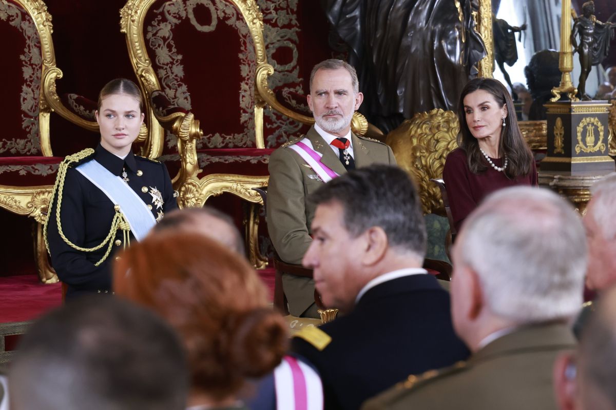 El Rey destaca que la dana “ha vuelto a poner de manifiesto el valor de las Fuerzas Armadas