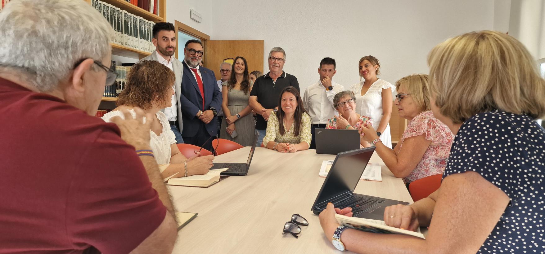 La Red de Centros de Mayores del Gobierno regional supera los 123.000 socios y socias, con 29.600 nuevos carnés y 2.500 actividades en 2024