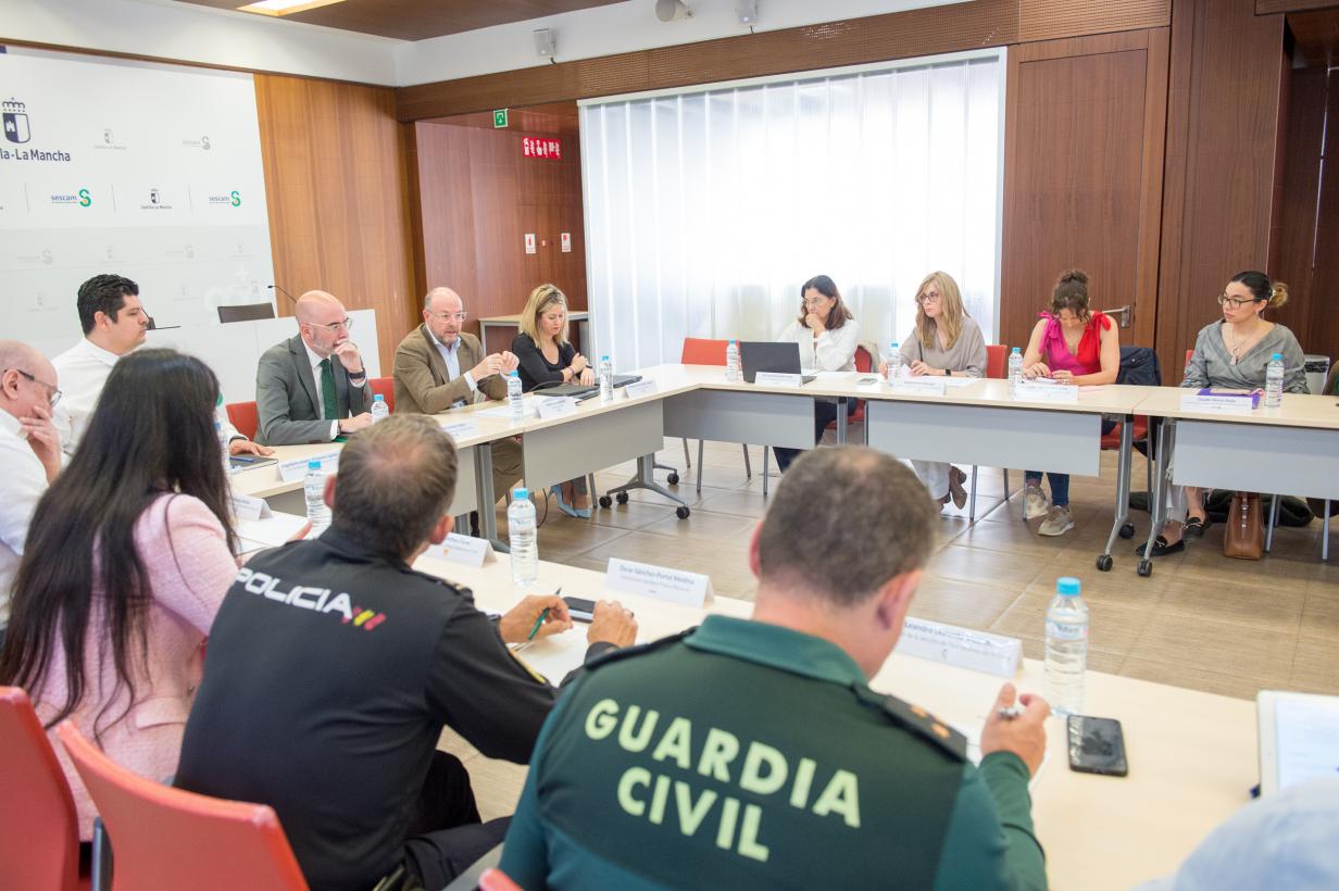 El Gobierno regional trabaja en un proyecto de renovación y actualización de las medidas de seguridad de los centros sanitarios de Atención Primaria