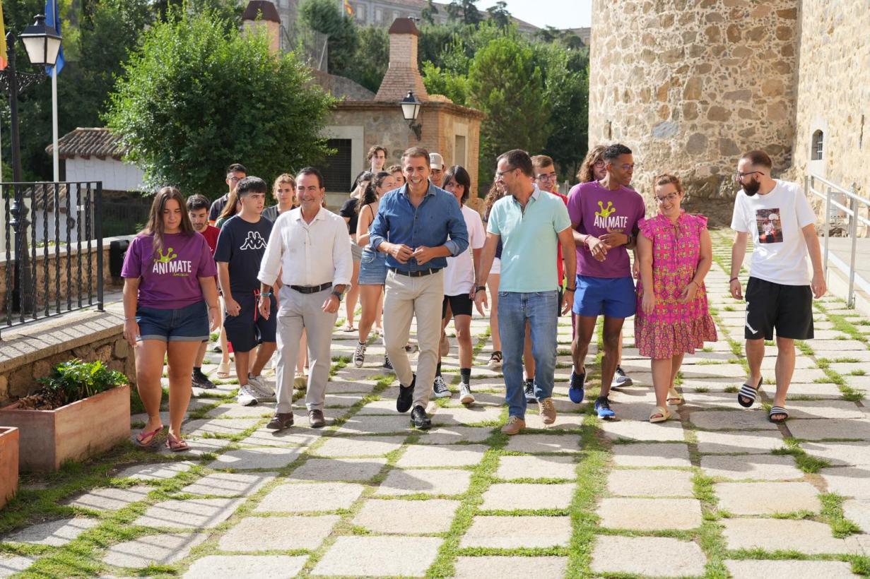 El Gobierno regional impulsa tres actividades de voluntariado juvenil dentro del programa ´Verano joven´ en el que participan 60 jóvenes