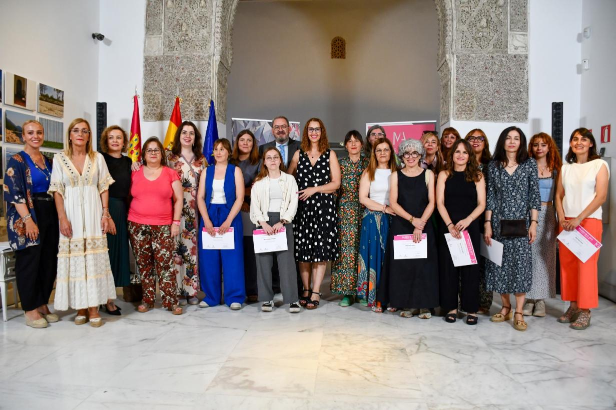 Los XII Premios ‘Amalia Avia’, convocados por el Gobierno regional para potenciar a las mujeres artistas, cierran candidaturas el próximo 19 de febrero