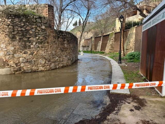 El alcalde de Toledo pide máxima prudencia y responsabilidad ante la crecida del río Tajo tras las últimas borrascas