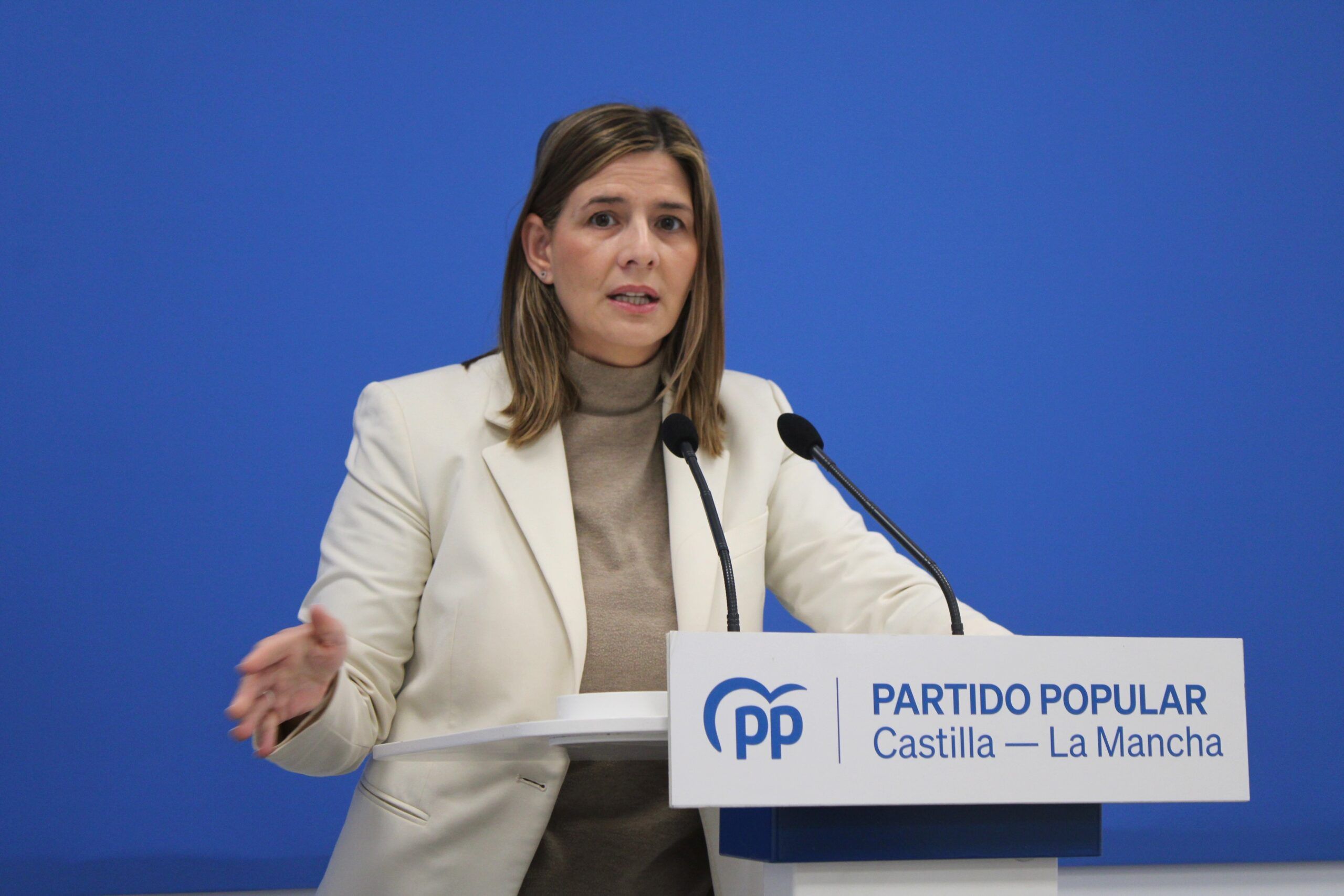 Agudo critica a Page por pensar más en los votos que en las preocupaciones de los castellanomanchegos como la vivienda, la inflación o la sanidad