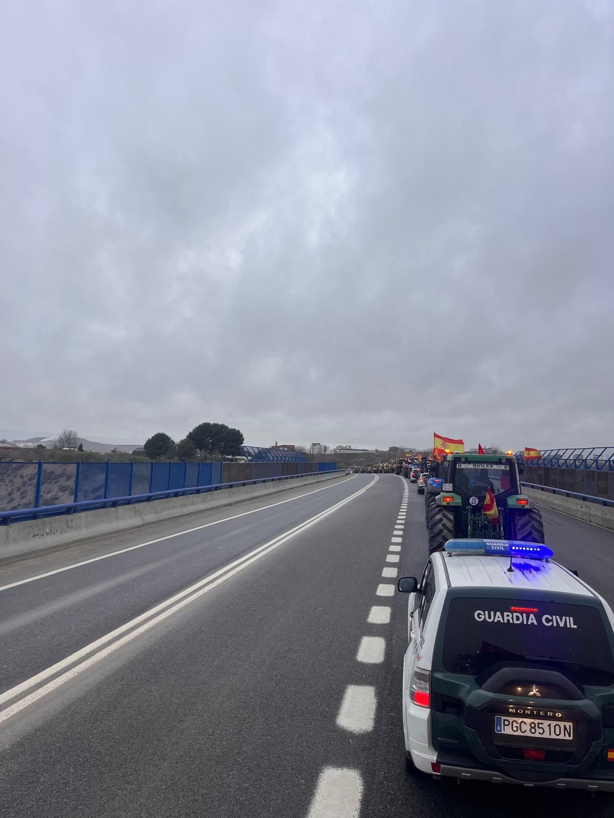Las FCSE garantizan las seguridad de los 325 tractores que han atravesado las carreteras de Castilla-La Mancha hasta Madrid