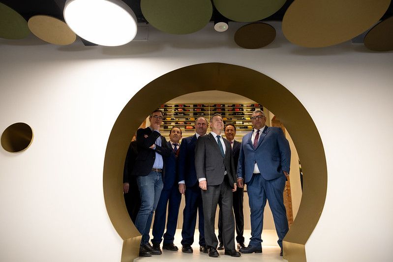 La colaboración entre el Gobierno regional y las cooperativas impulsa la modernización del sector vitivinícola en Castilla-La Mancha