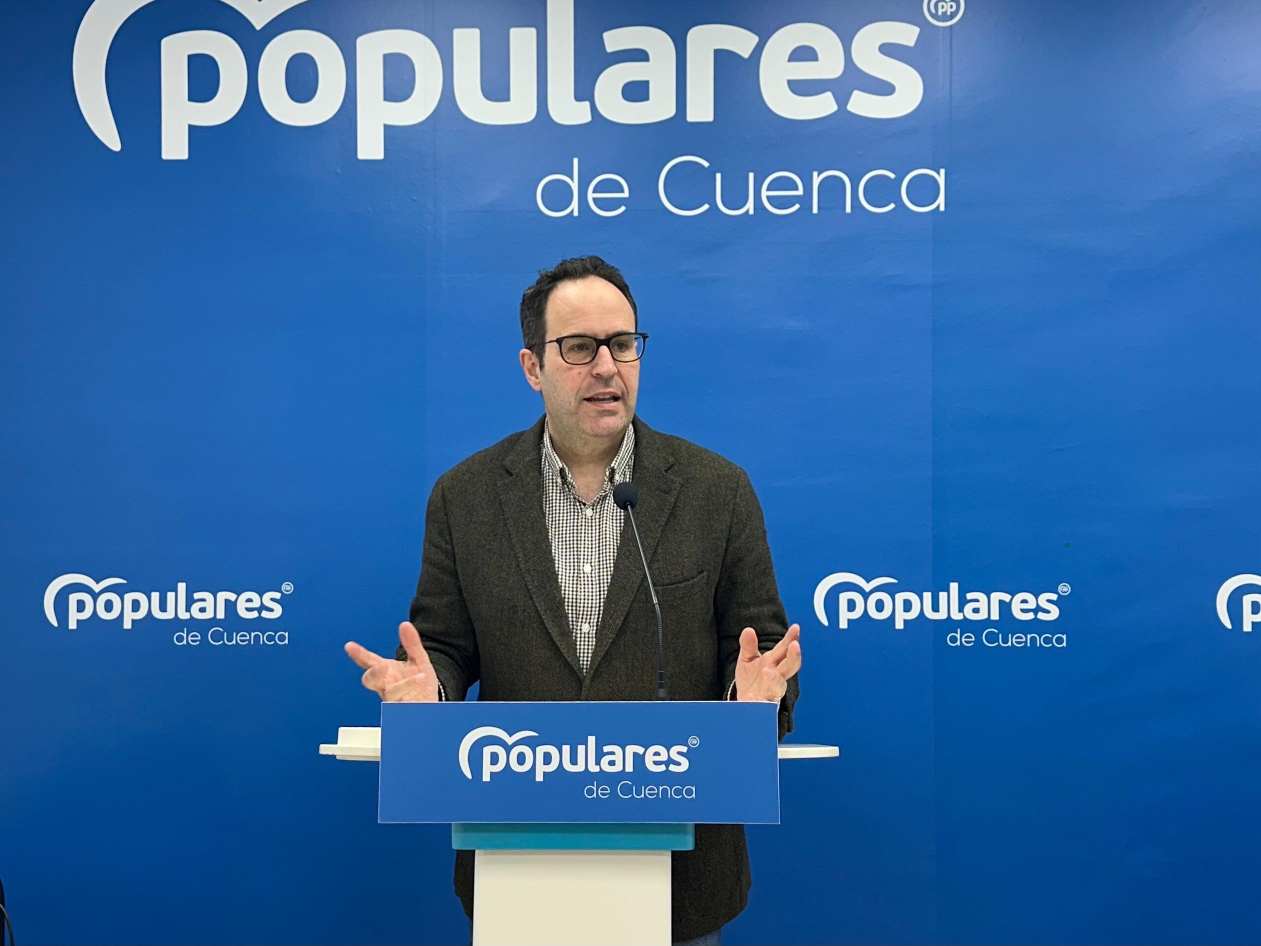 Martín-Buro exige a Page que desbloquee la carrera profesional sanitaria y cumpla de una vez con los profesionales de Cuenca