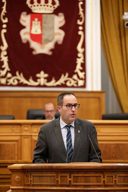 Martín‑Buro denuncia que Page 