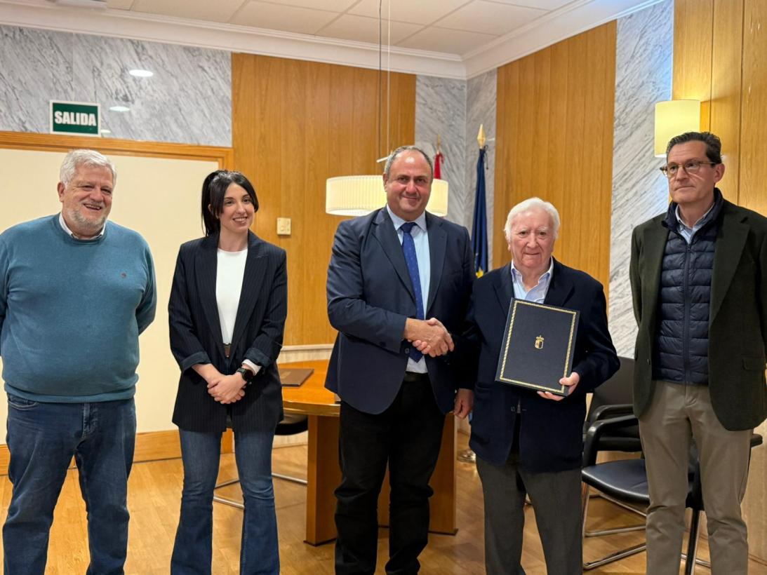 El Gobierno de Castilla-La Mancha y AGRAMA renuevan su colaboración para reforzar la investigación y la mejora del ovino manchego