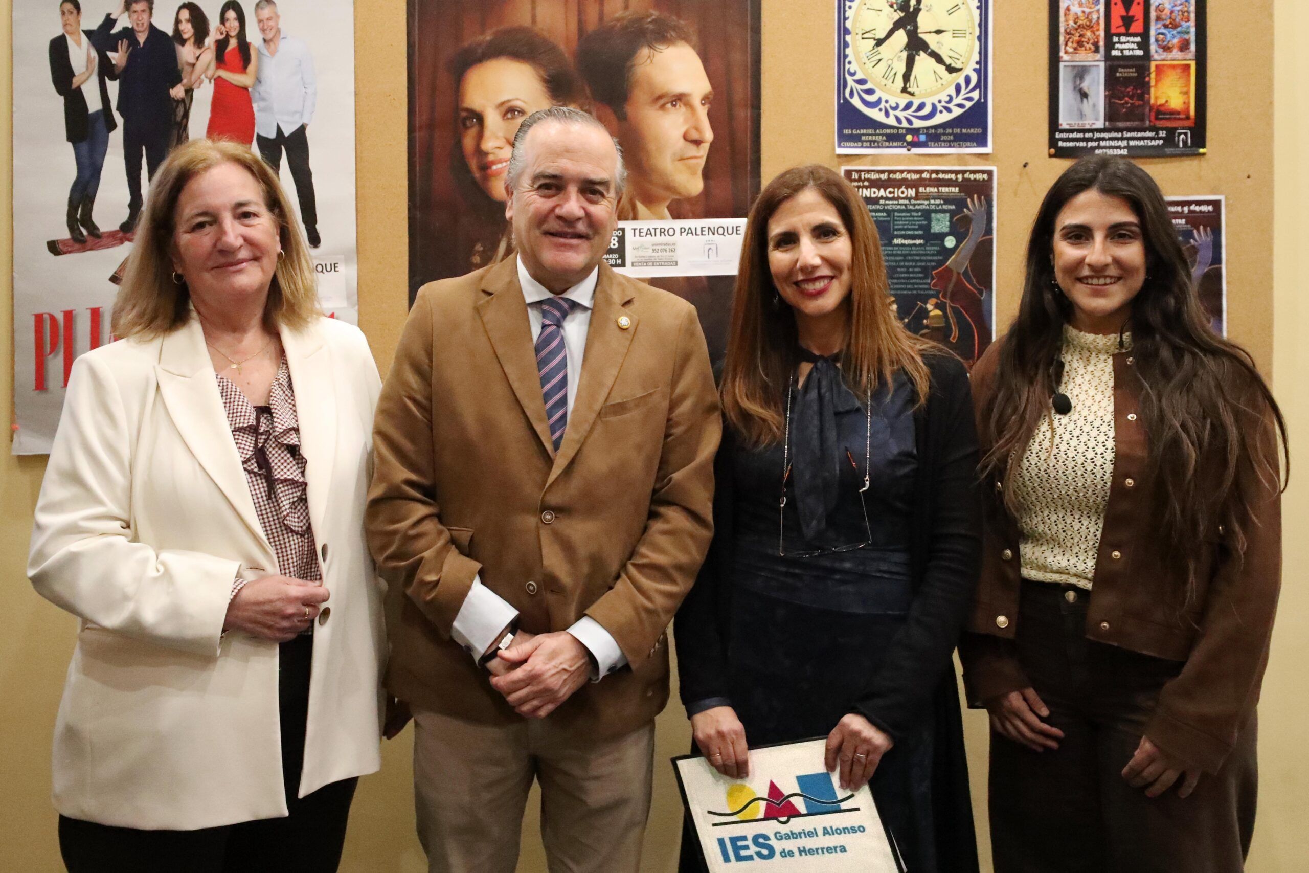 Cientos de alumnos de Primaria y Secundaria “brillan” en el Victoria en la VIII Muestra de Teatro Escolar