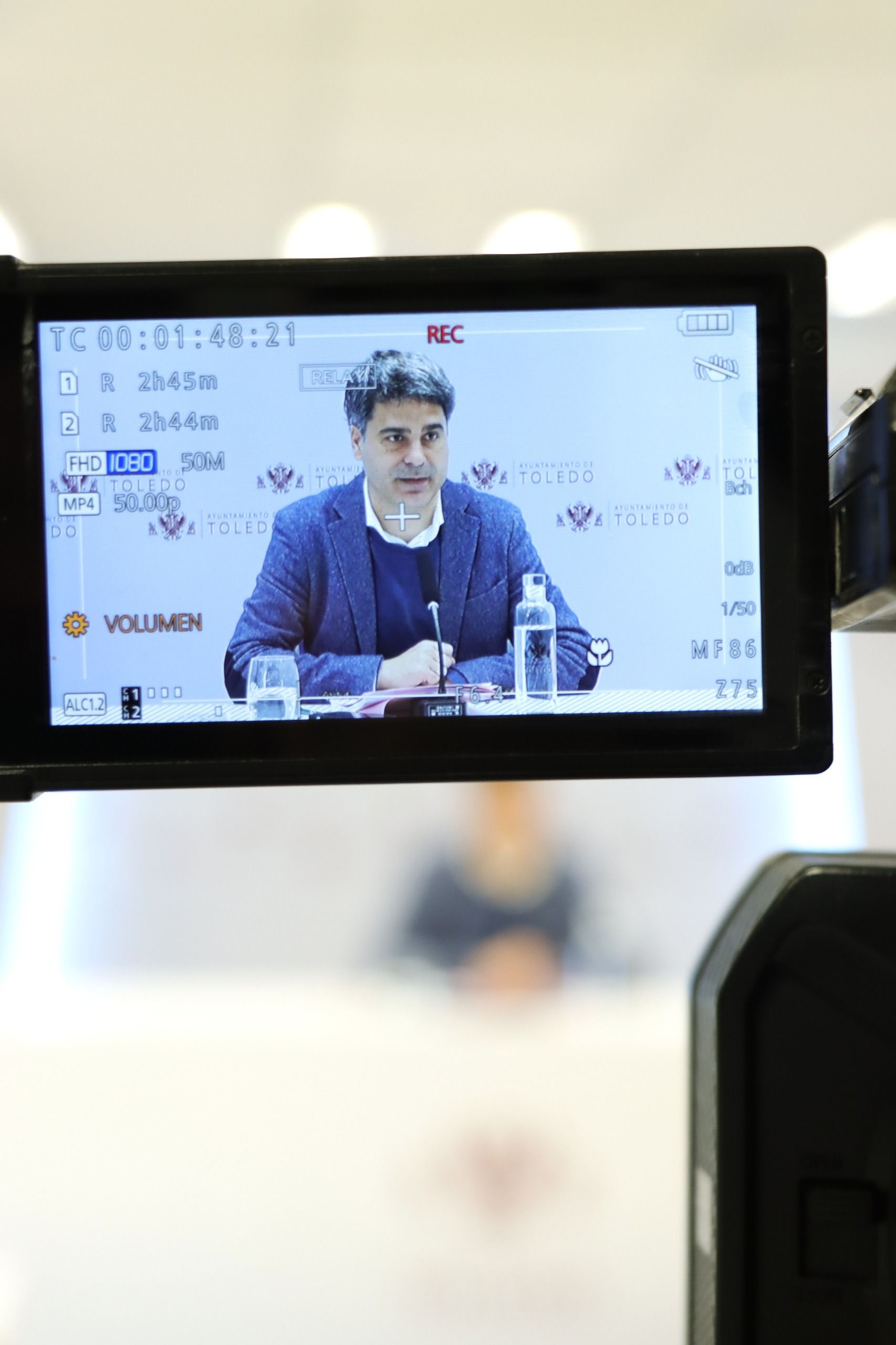 El Ayuntamiento autoriza la compra de 18 nuevos autobuses urbanos para renovar la flota municipal