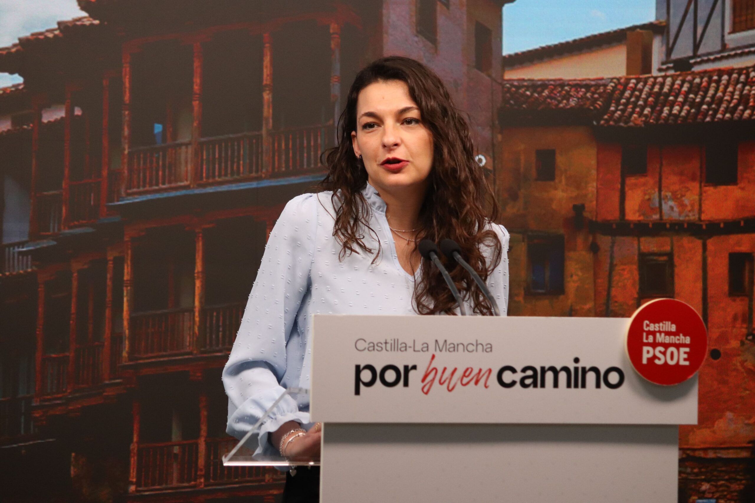 Jiménez acusa al PP de basarse en 